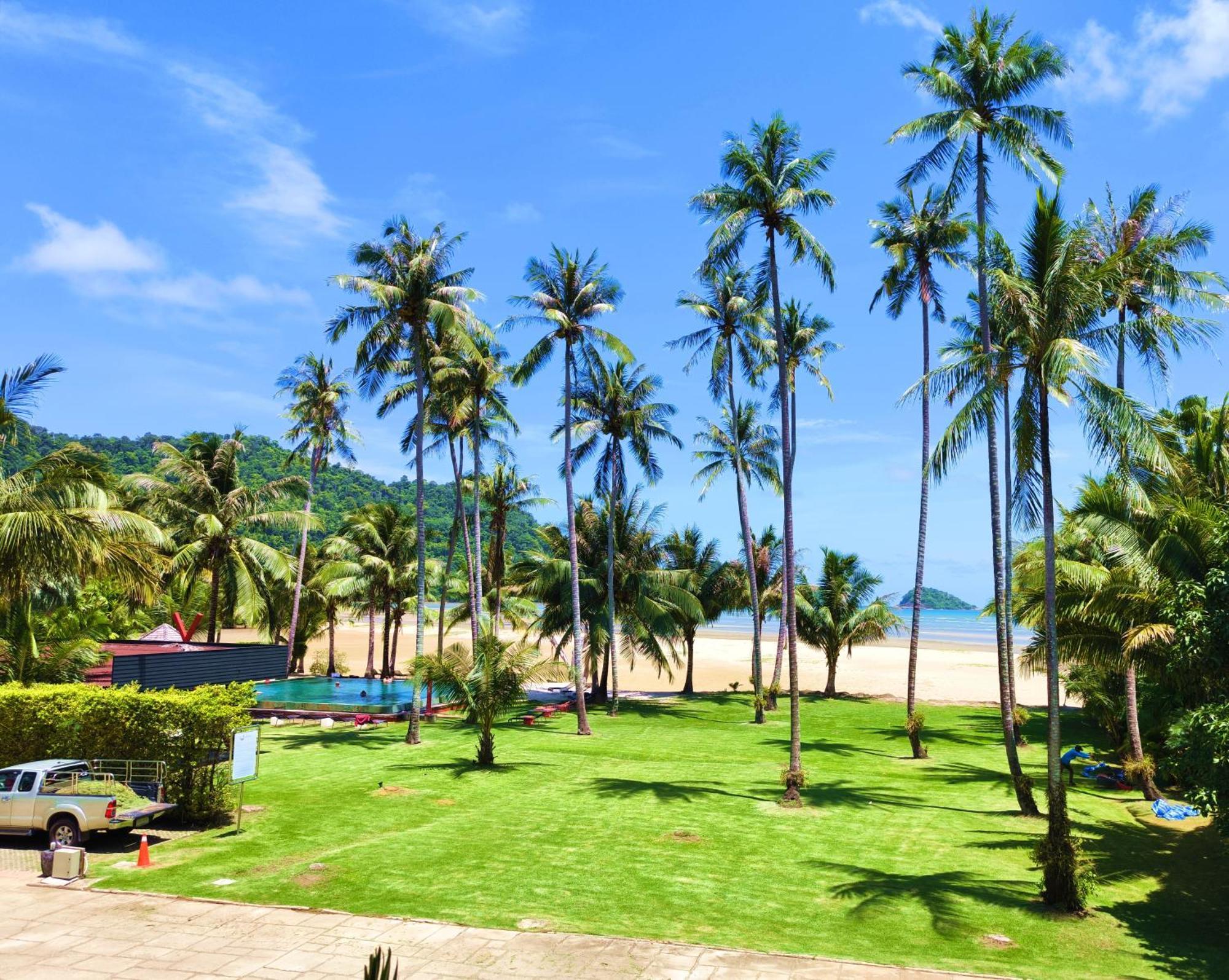Blue Haven Bay Villa 21D And Resort Apartments Koh Chang Exteriör bild
